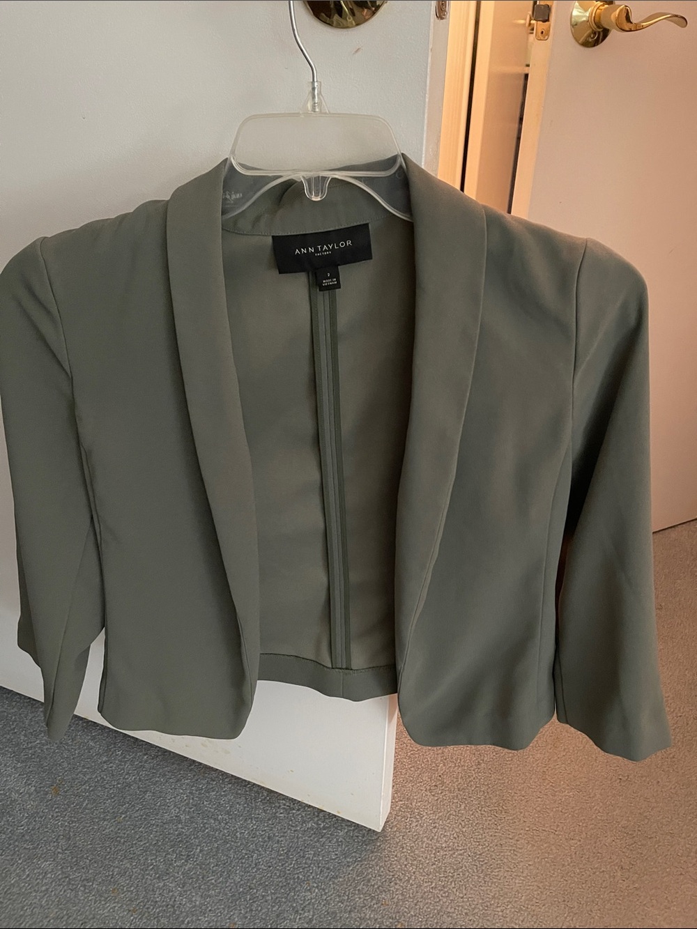 Ann Taylor Olive Green Cropped Open-Front Blazer